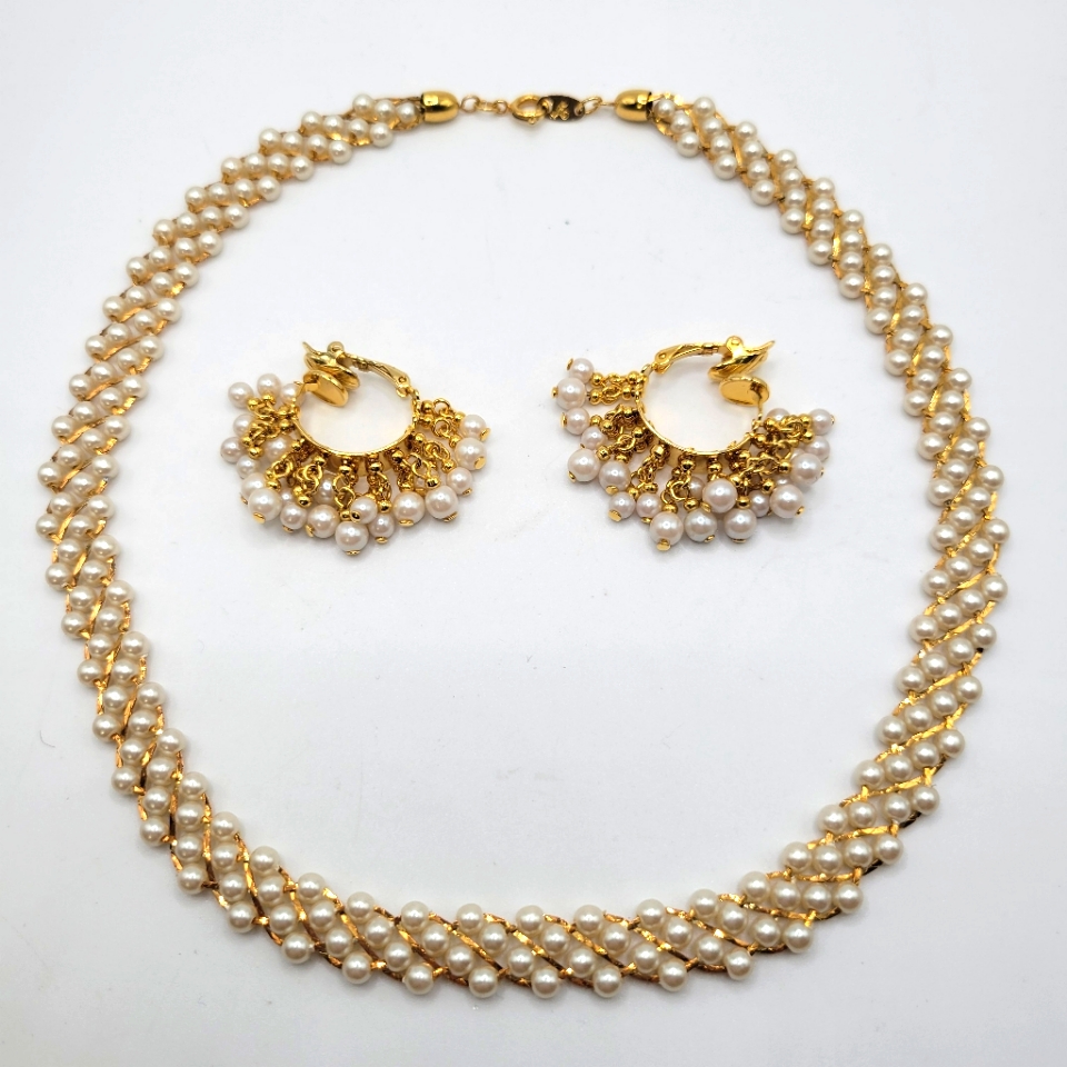 Vtg Trifari Faux Pearls Necklace And Cha-Cha Earrings Signed 80s 90s 50$